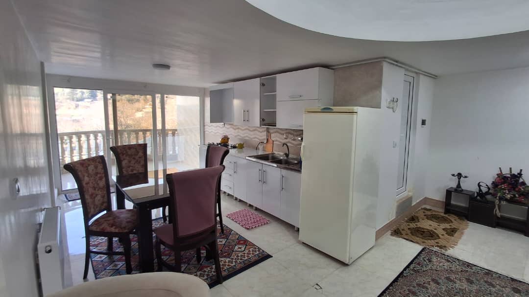 اجاره آپارتمان مبله در روستای چله بر توتکابن - سوئیت طبقه سوم