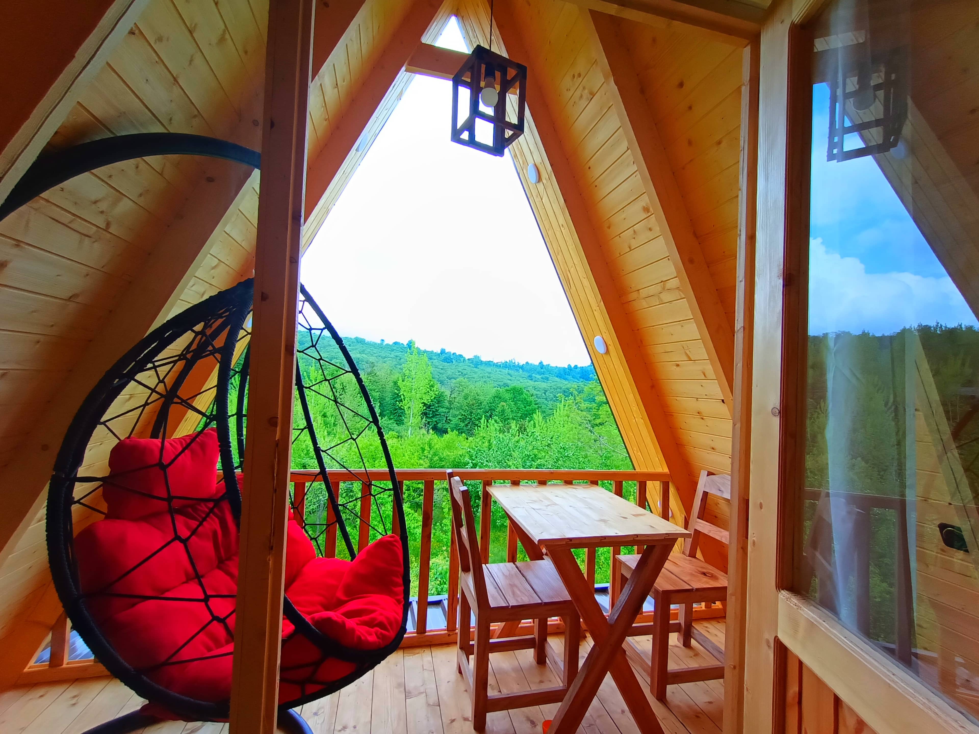 اجاره کلبه سوئیسی در روستای جاجن