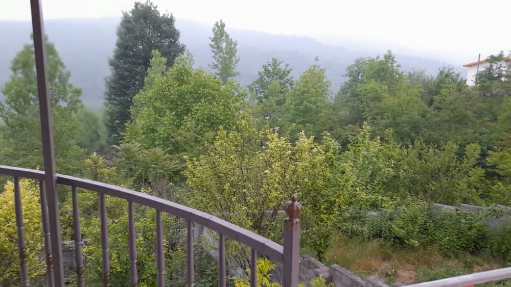 اجاره ویلا جنگلی در خلیل کلا لفور - تراس شیشه ای