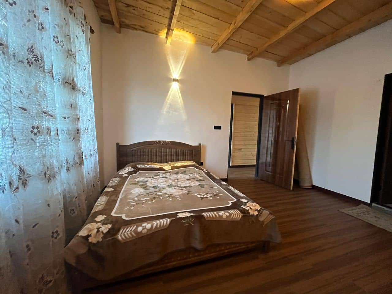 اجاره کلبه سوئیسی در سنگر - رشت