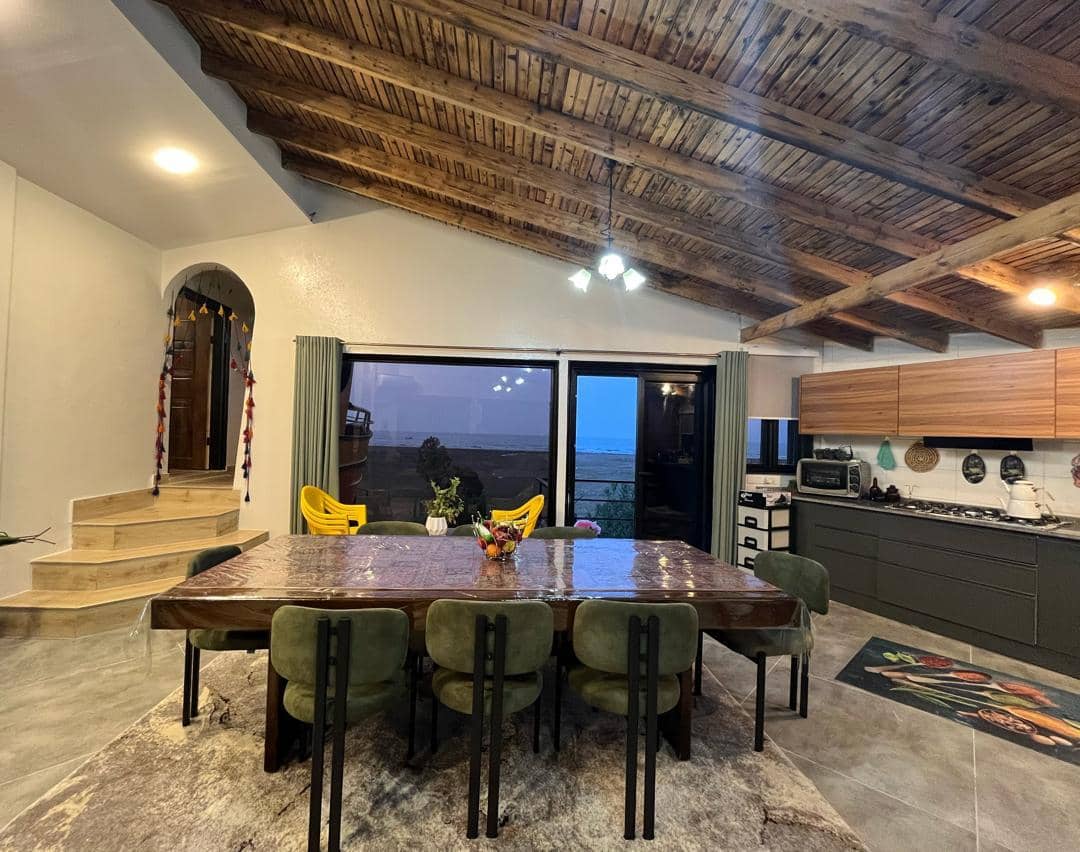 اجاره کشتی ساحلی در ساحل قو بندرانزلی - سه خواب