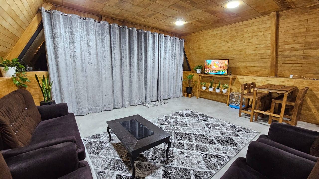 اجاره کلبه سوئیسی با جکوزی در روستای آهکلان ماسال