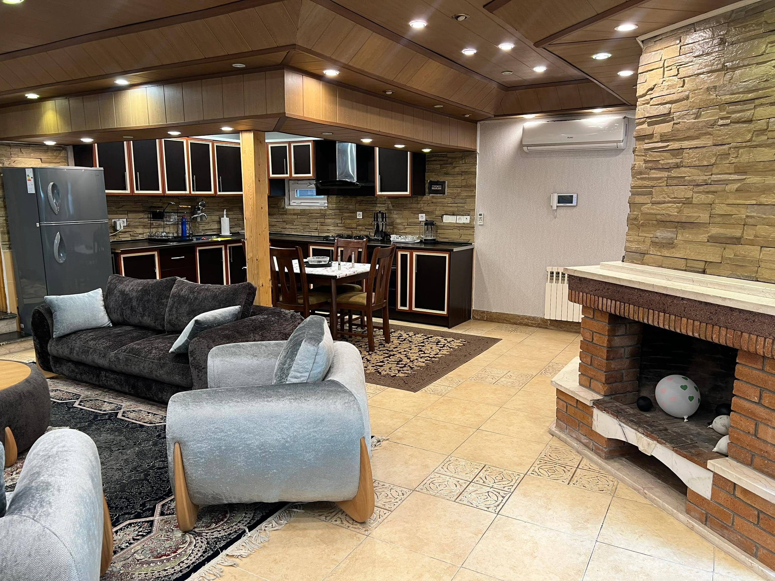 ویلا ساحلی با استخر آبگرم و جکوزی در روستای تیل پرده سر