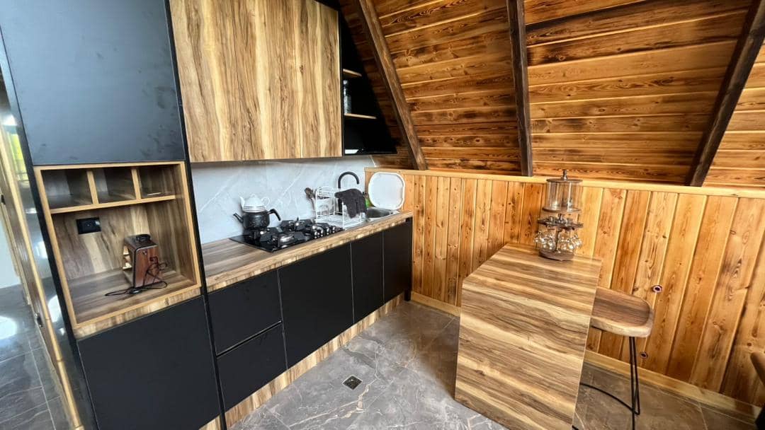 اجاره کلبه سوئیسی جنگلی در چالوس - هاوراز