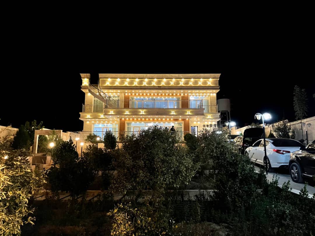 اجاره ویلا دوبلکس با استخر آبگرم در صدرا شیراز - ونیز