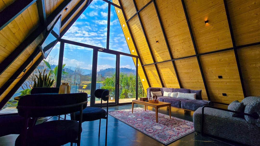 اجاره کلبه سوئیسی در روستای فولادکلا نور- میجان