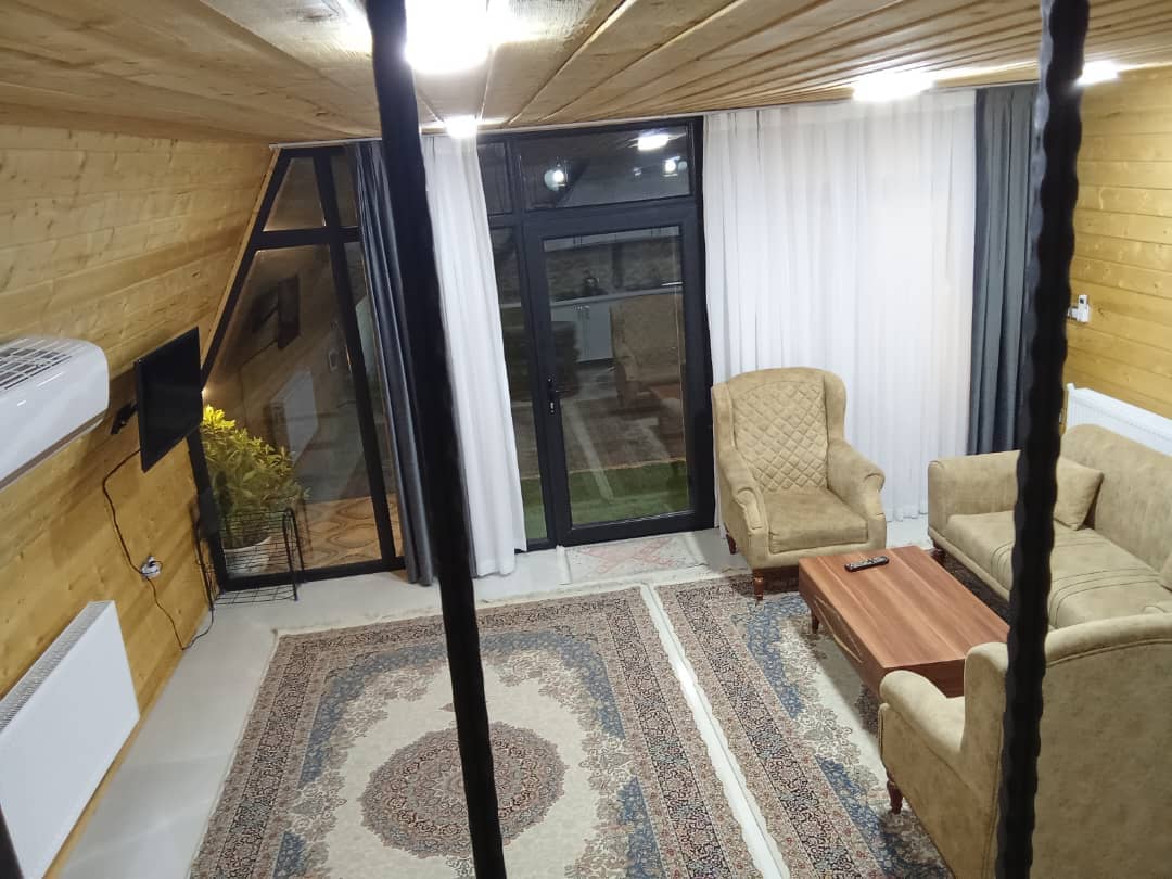 اجاره کلبه سوئیسی در دهستان دلیجان شاندرمن