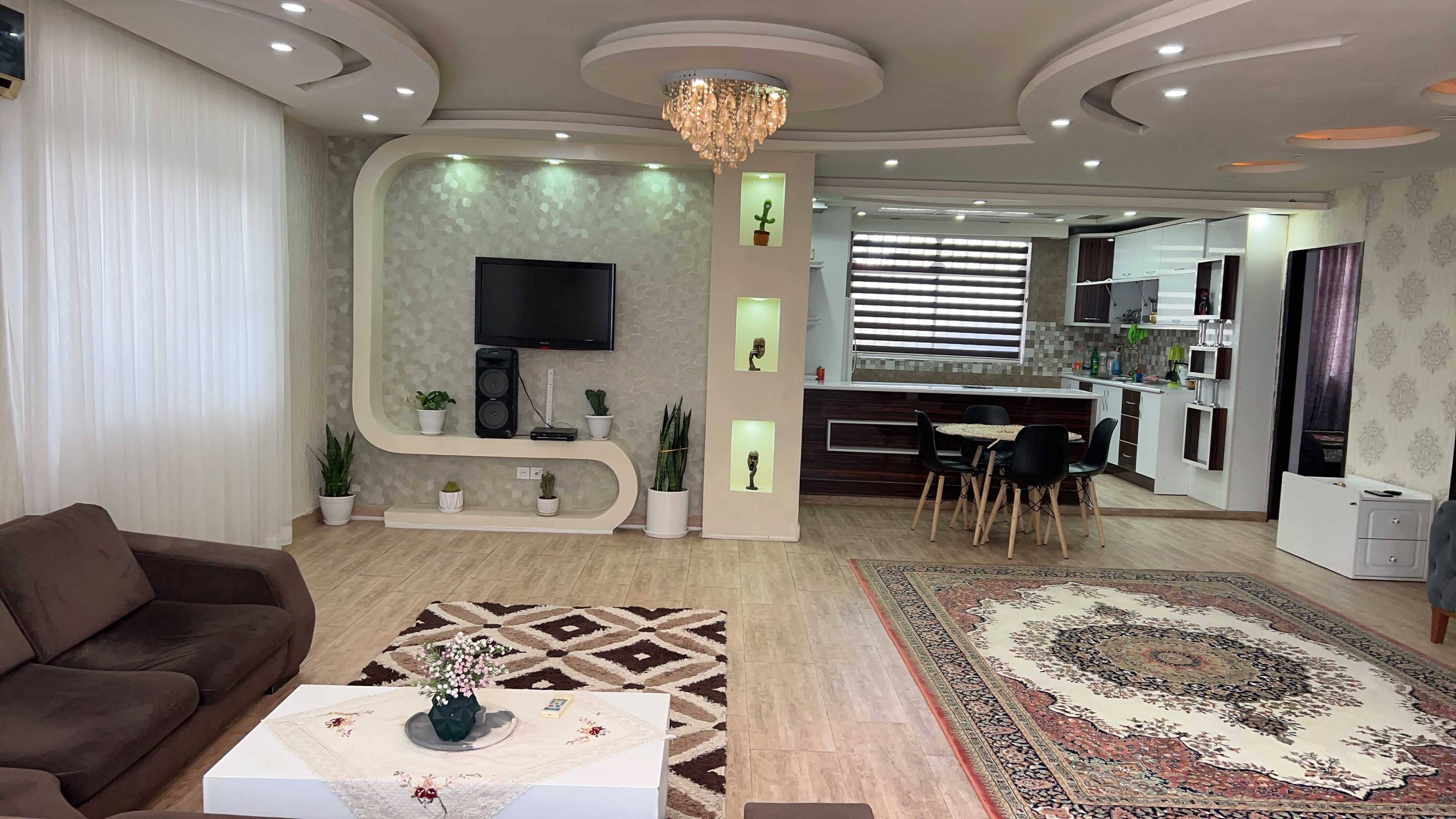 ویلا دوخواب در روستای طالب آباد انزلی  سالن