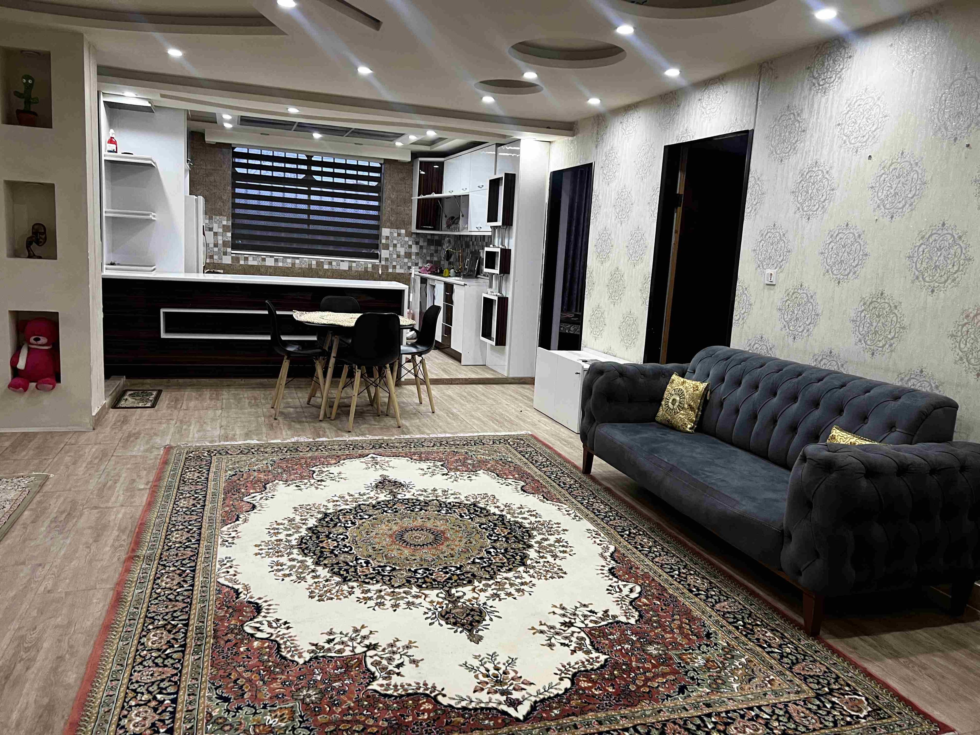 ویلا دوخواب در روستای طالب آباد انزلی  سالن