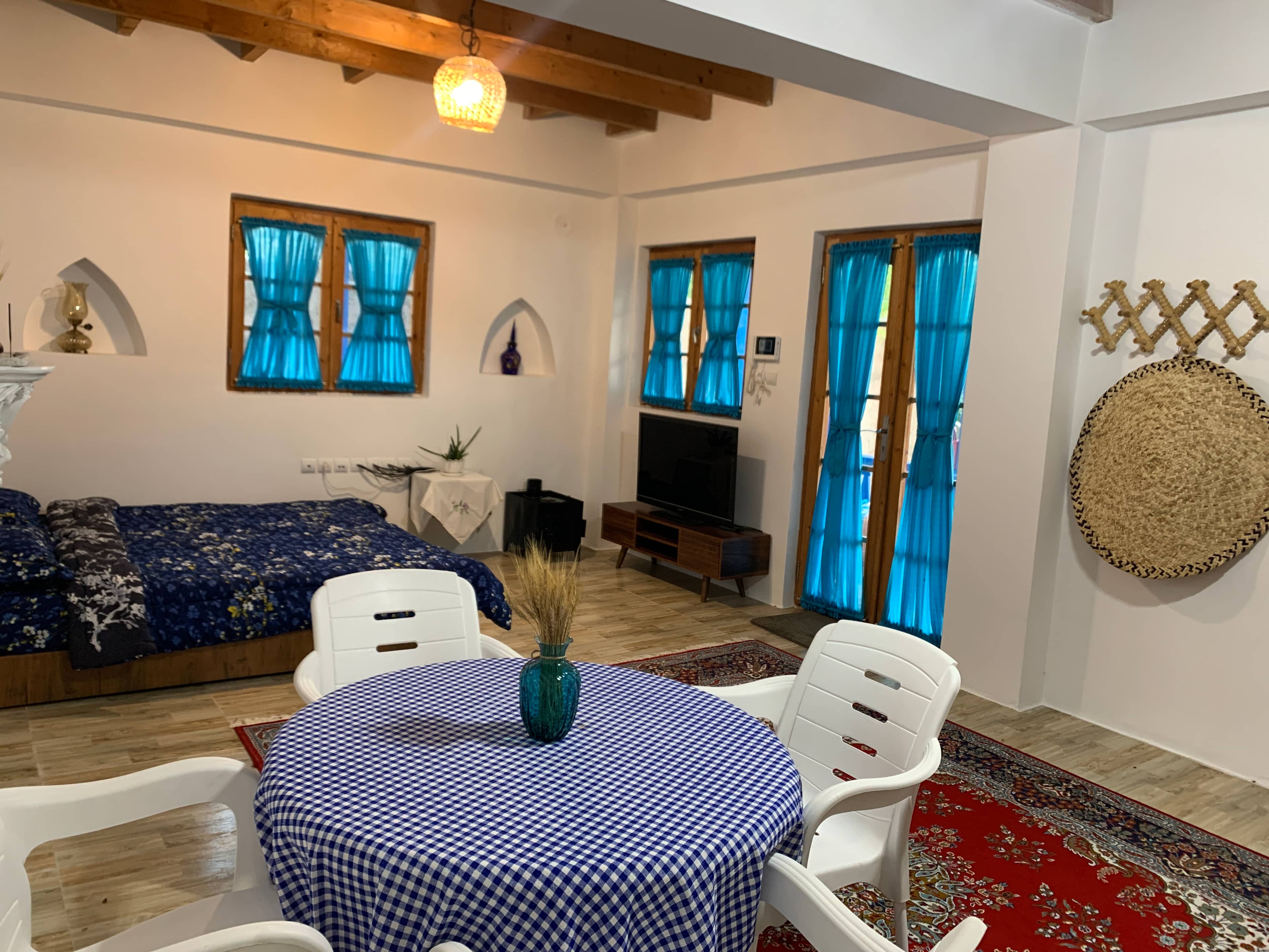 اجاره اقامتگاه بومگردی دو طبقه در روستای پسیخان رشت  نما