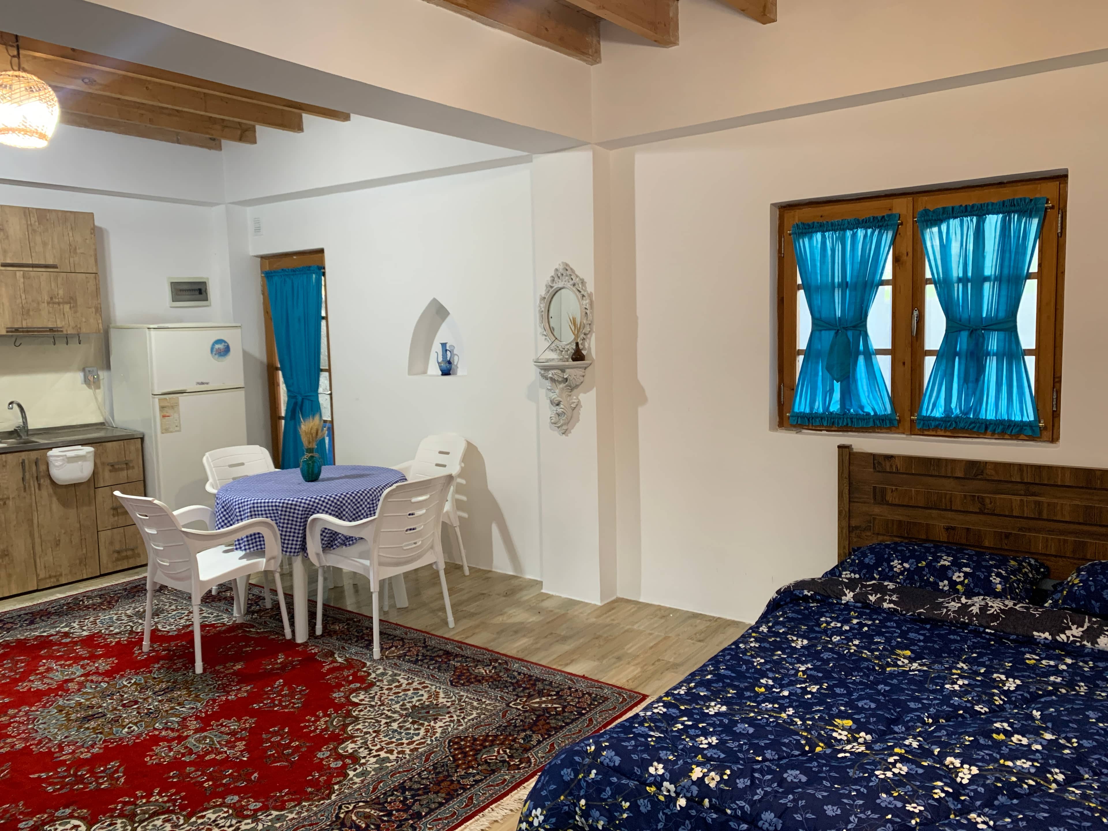 اجاره اقامتگاه بومگردی دو طبقه در روستای پسیخان رشت  نما