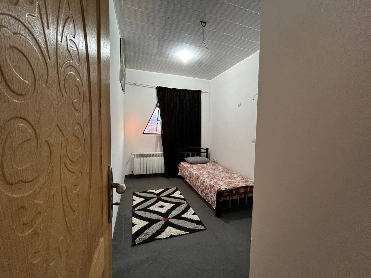 ویلا دو خواب با چشم انداز در گلوگاه نمای ساختمان