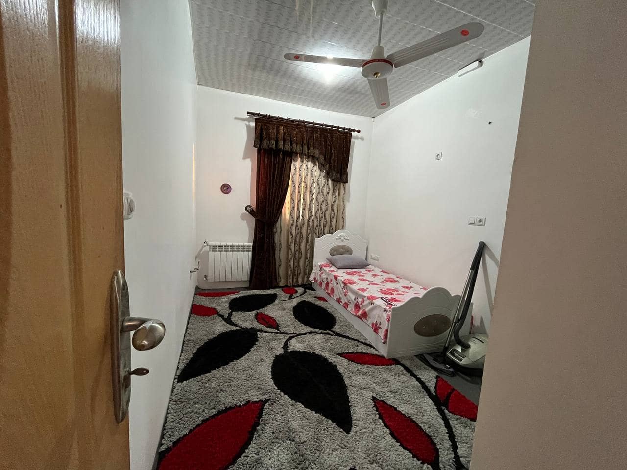 ویلا دو خواب با چشم انداز در گلوگاه نمای ساختمان