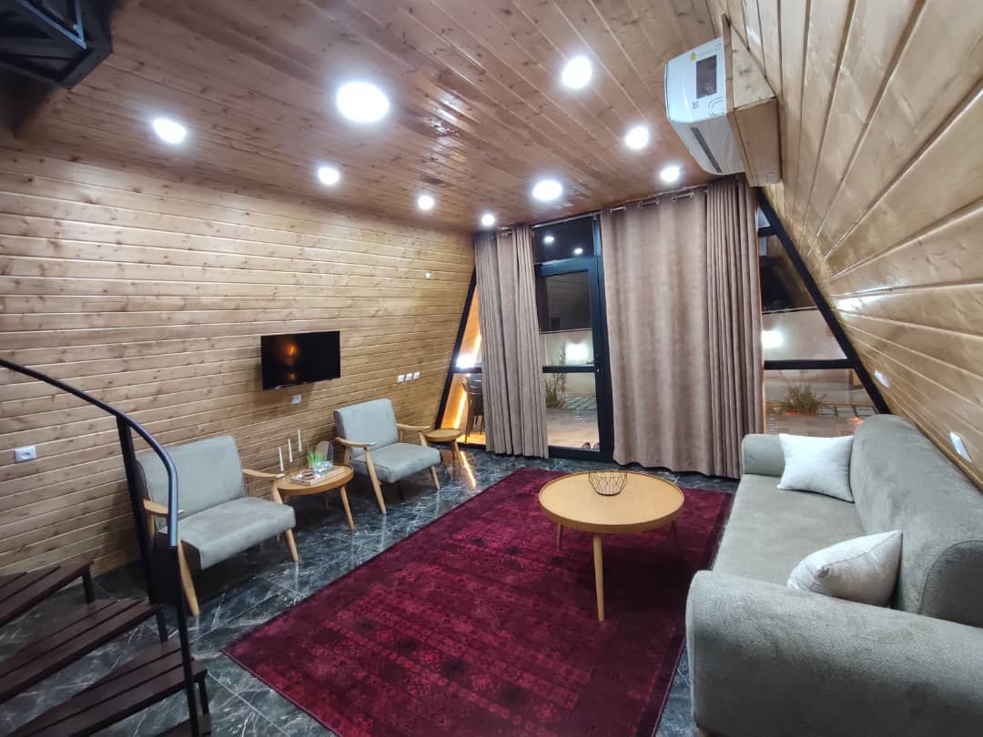 کلبه سوئیسی جکوزی‌دار در روستای مهدیرجه بهشهر