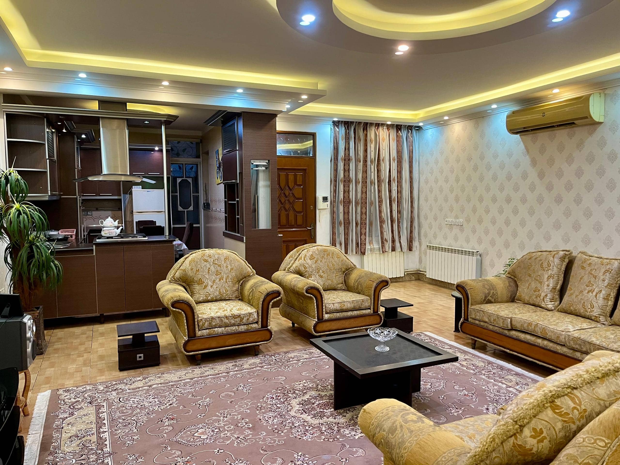  منزل ویلایی دوبلکس سه خوابه جکوزی‌دار در مرکز رشت - گلباغ