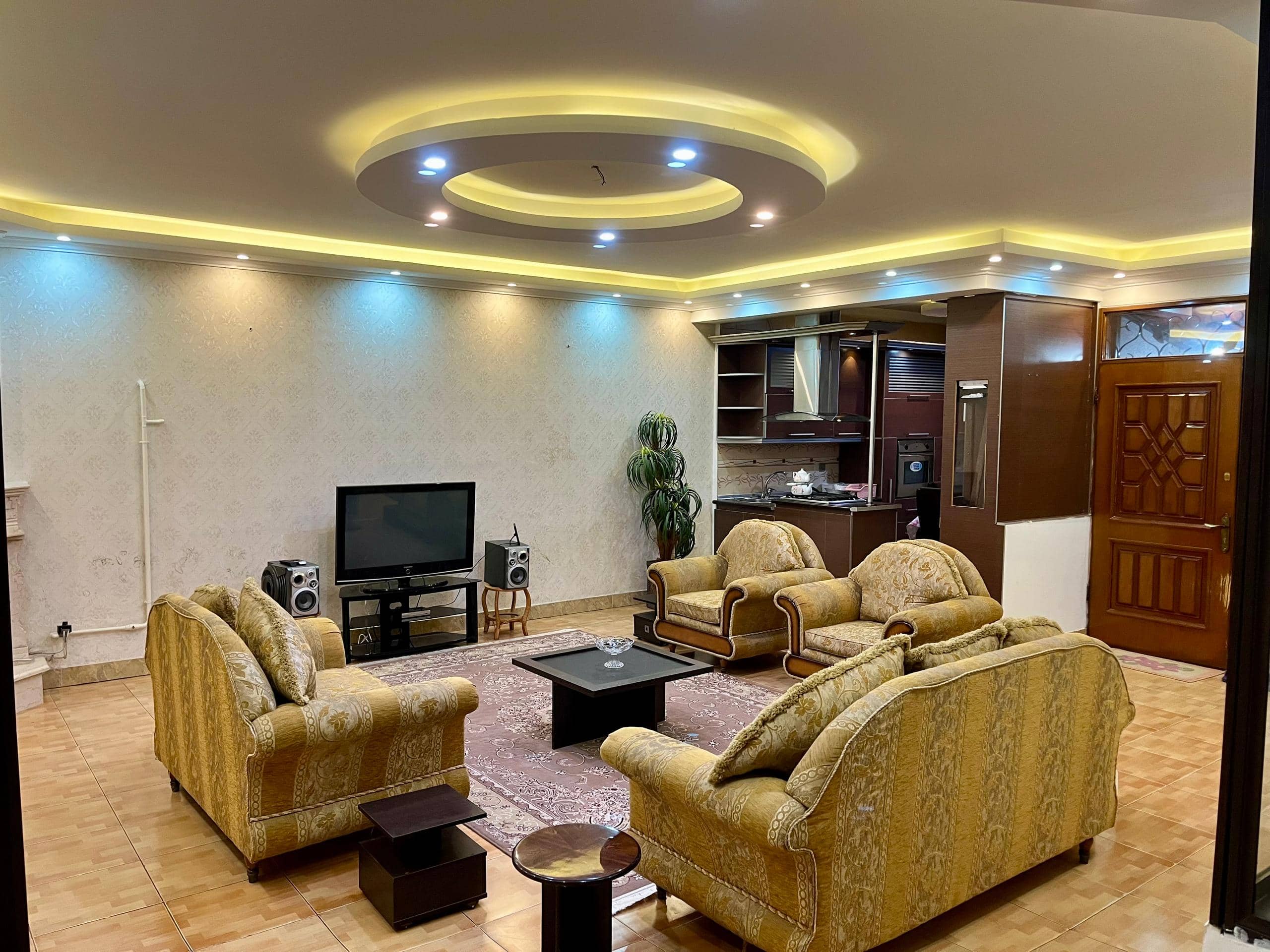  منزل ویلایی دوبلکس سه خوابه جکوزی‌دار در مرکز رشت - گلباغ