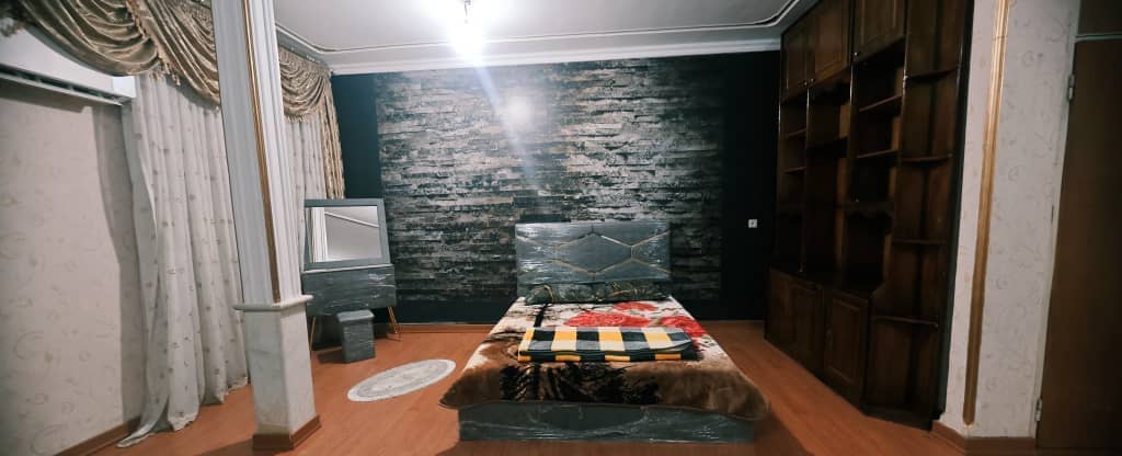 اجاره آپارتمان دوخوابه در تبریز - طبقه اول سالن