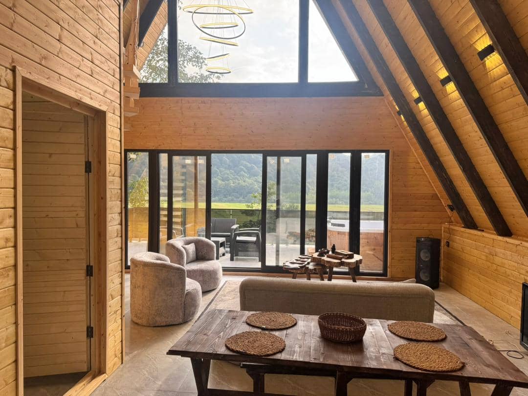 کلبه سوئیسی دوبلکس جنگلی در روستای سرخکلا زیرآب  - دو خواب نما