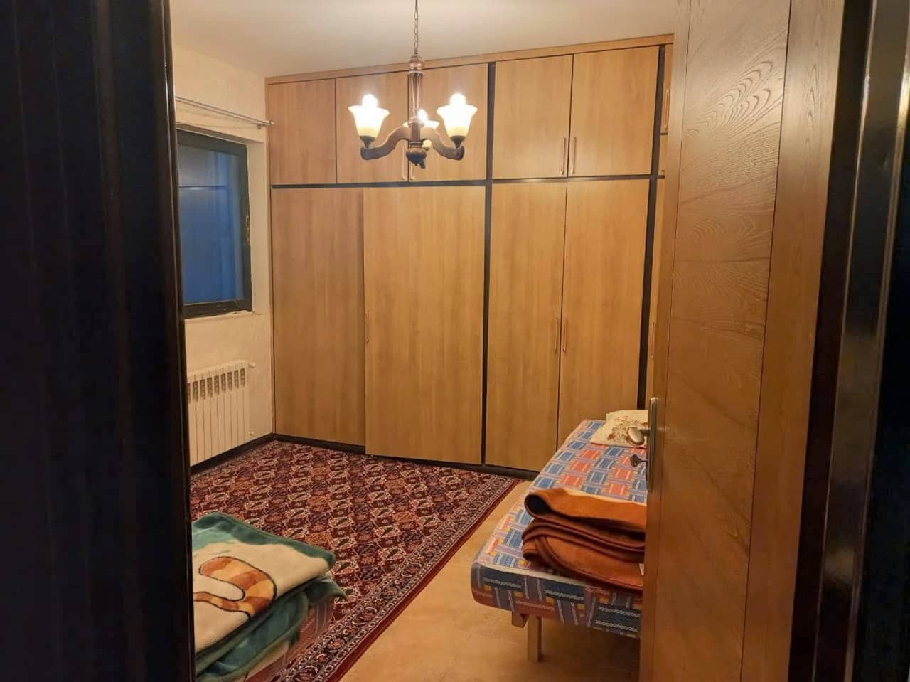 اجاره آپارتمان دو خوابه  در دهکده چادگان-120 متری