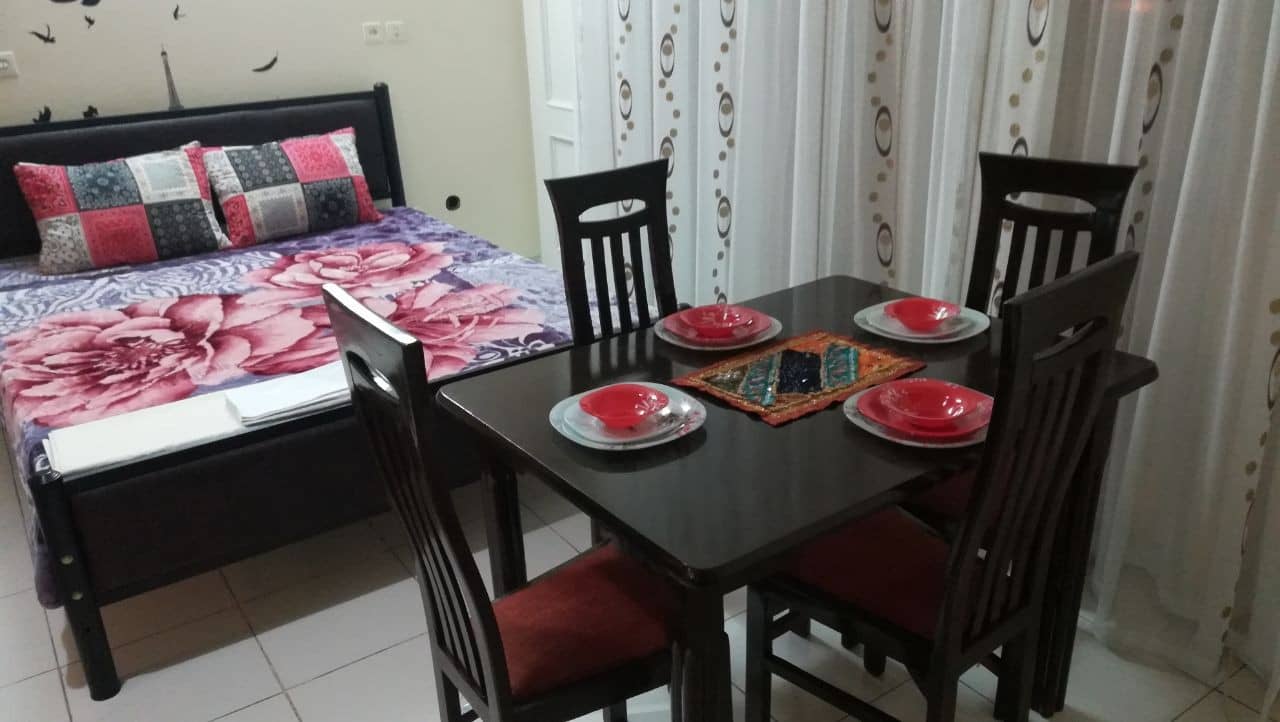 اجاره آپارتمان مبله در چهار باغ عباسی اصفهان -واحد 1 طبقه دوم