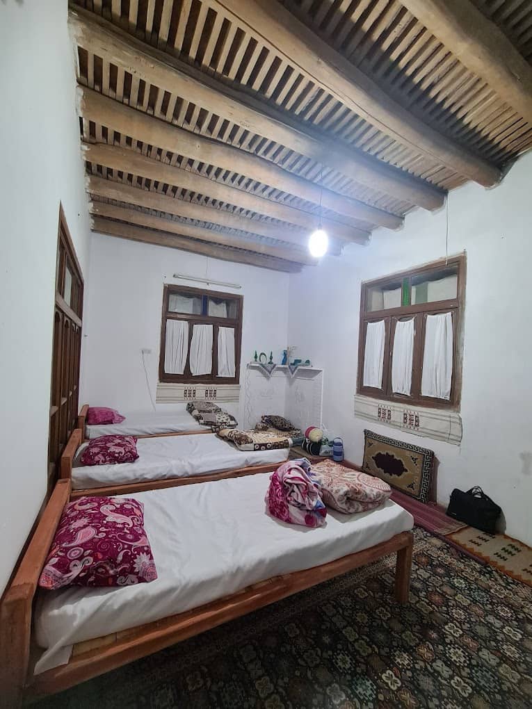 اجاره اقامتگاه بومگردی در بویین میان دشت اصفهان