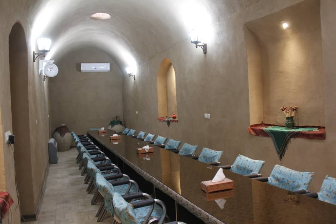 اجاره خانه سنتی در مبارکه تفت  - اتاق 1