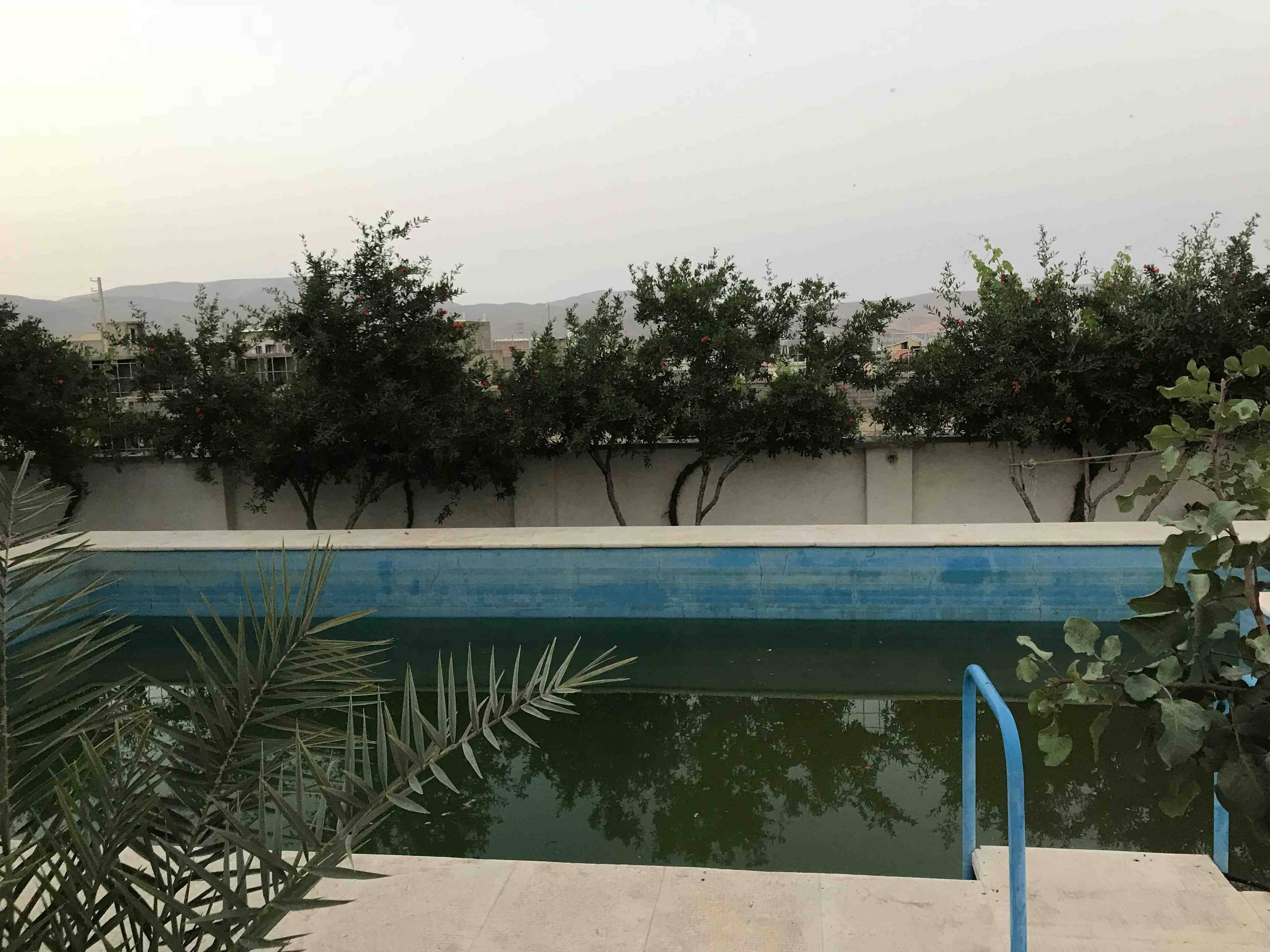 اجاره باغ و ویلا یک خوابه در قلات -طبقه ی دوم