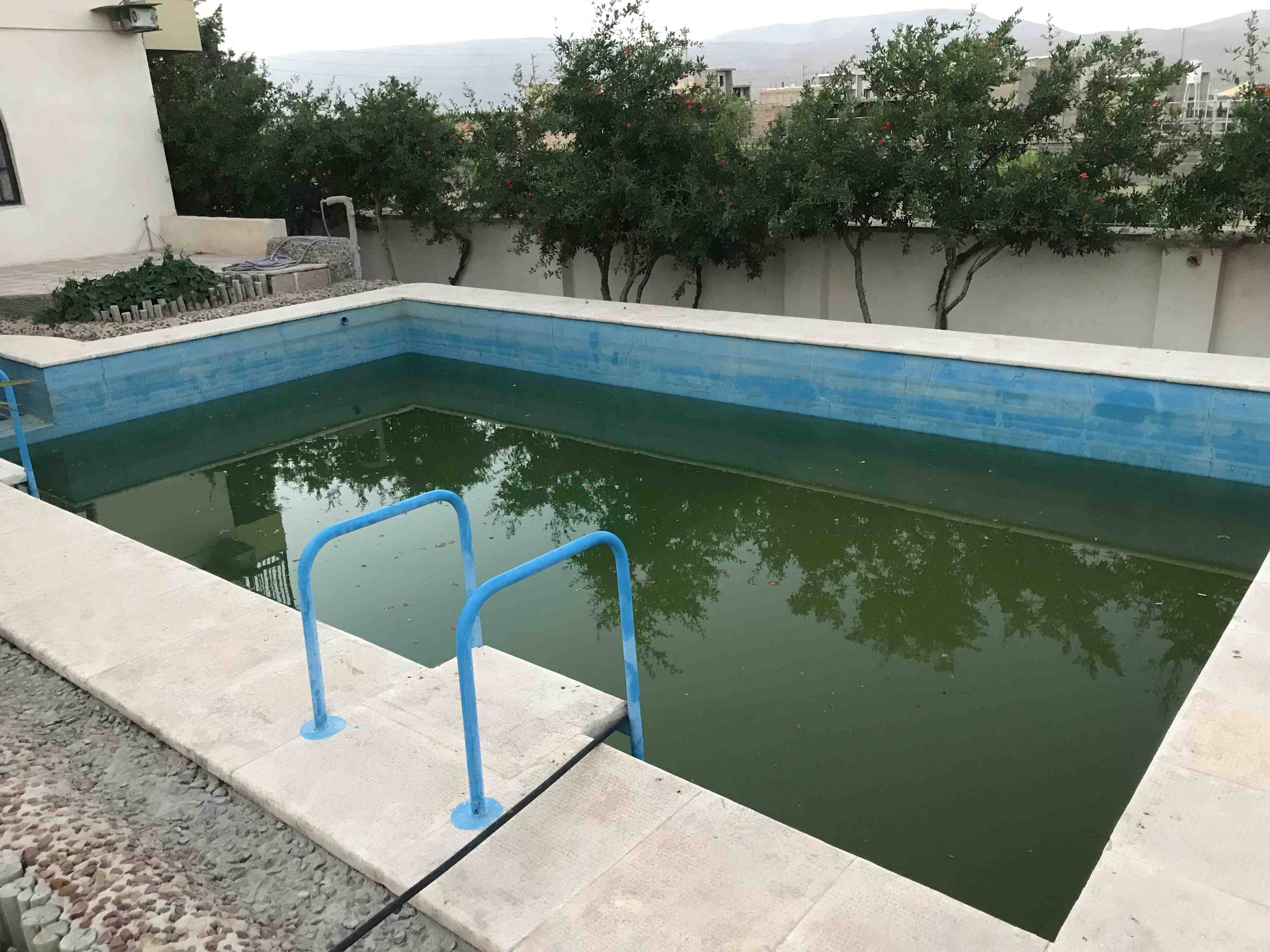 اجاره باغ و ویلا یک خوابه در قلات -طبقه ی دوم