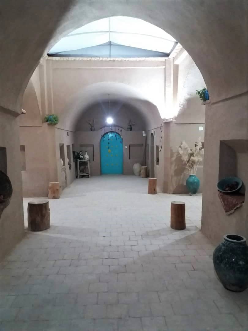 اجاره اقامتگاه بومگردی در مزرعه کلانتر میبد - آب