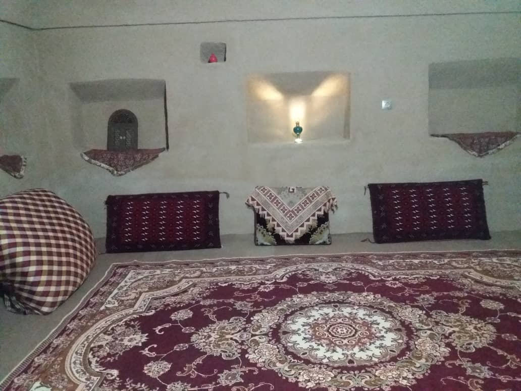 اجاره اتاق سنتی در مزرعه کلانتر میبد - آتش