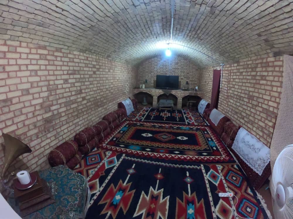 اجاره اقامتگاه سنتی شهرت در تفت یزد اتاق6