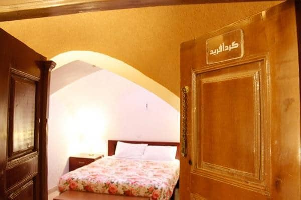 اجاره سوئیت سنتی دو تخته در یزد - گردآفرید
