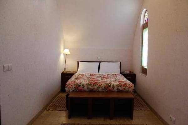 اجاره  سوئیت سنتی دو تخته در یزد - رودابه