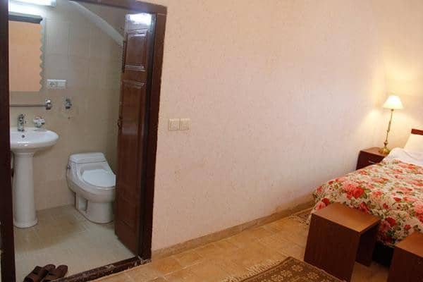 اجاره  سوئیت سنتی دو تخته در یزد - رودابه