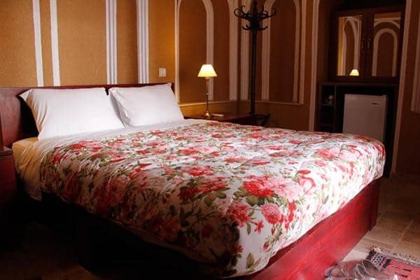 اجاره سوئیت سنتی دو تخته در یزد - آناهیتا