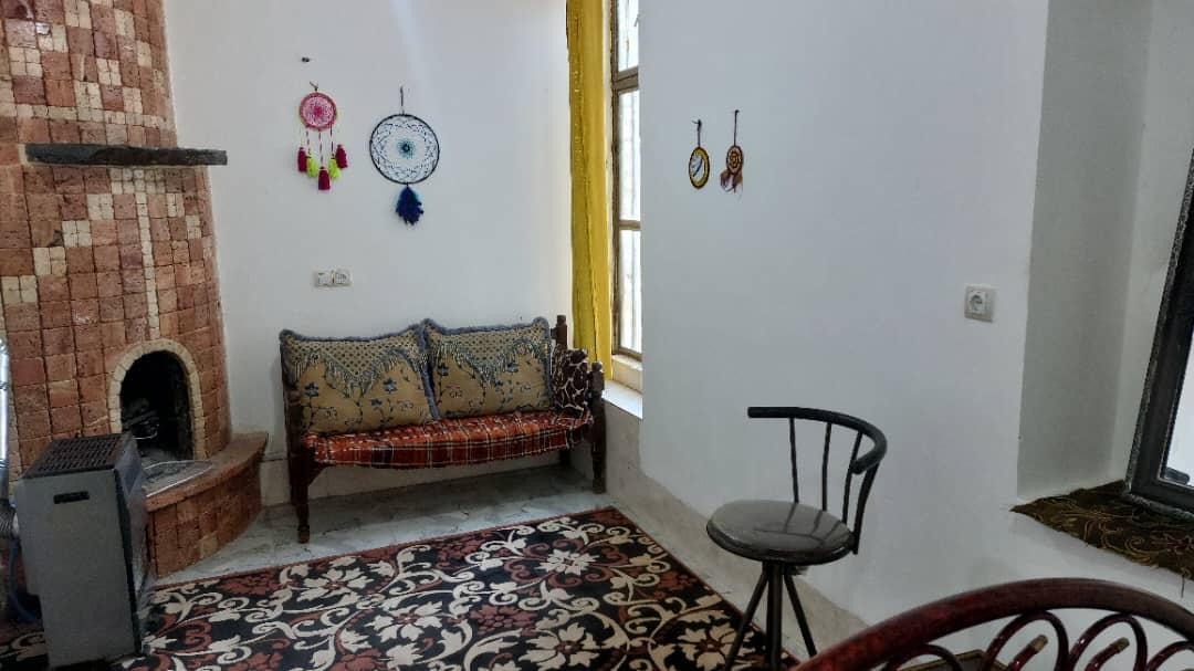 اجاره سوئیت سنتی در بافت قدیم قلات - بالا