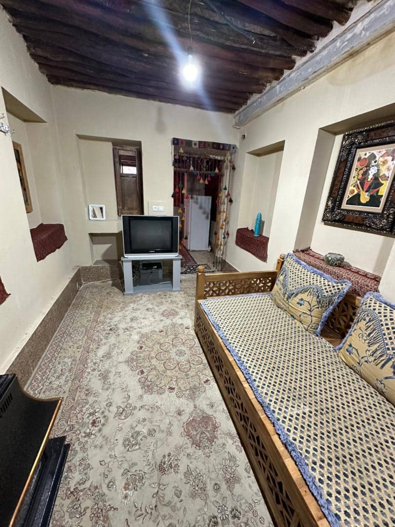 رزرو سوئیت سنتی در بافت قدیم قلات - پایین