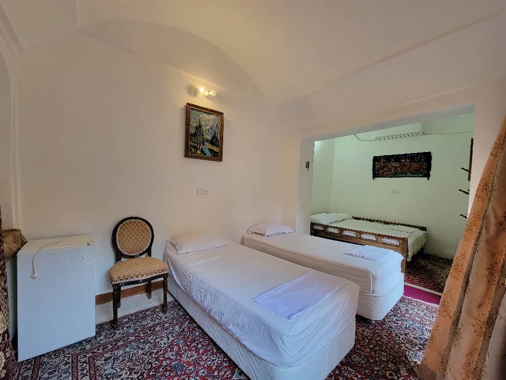 اجاره اتاق سنتی در امیر چخماق یزد - کوبه 1