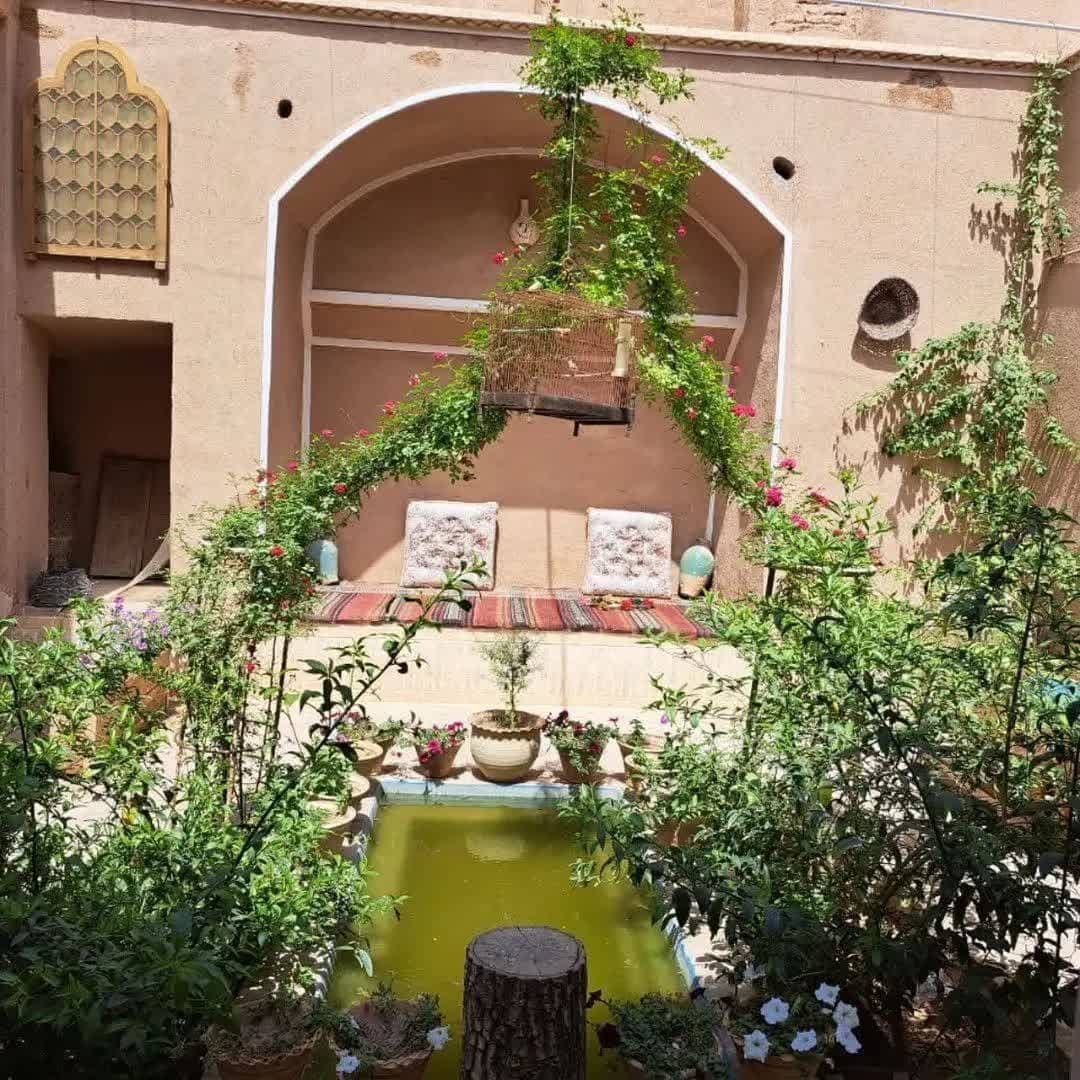 اجاره اتاق سه تخته در یزد