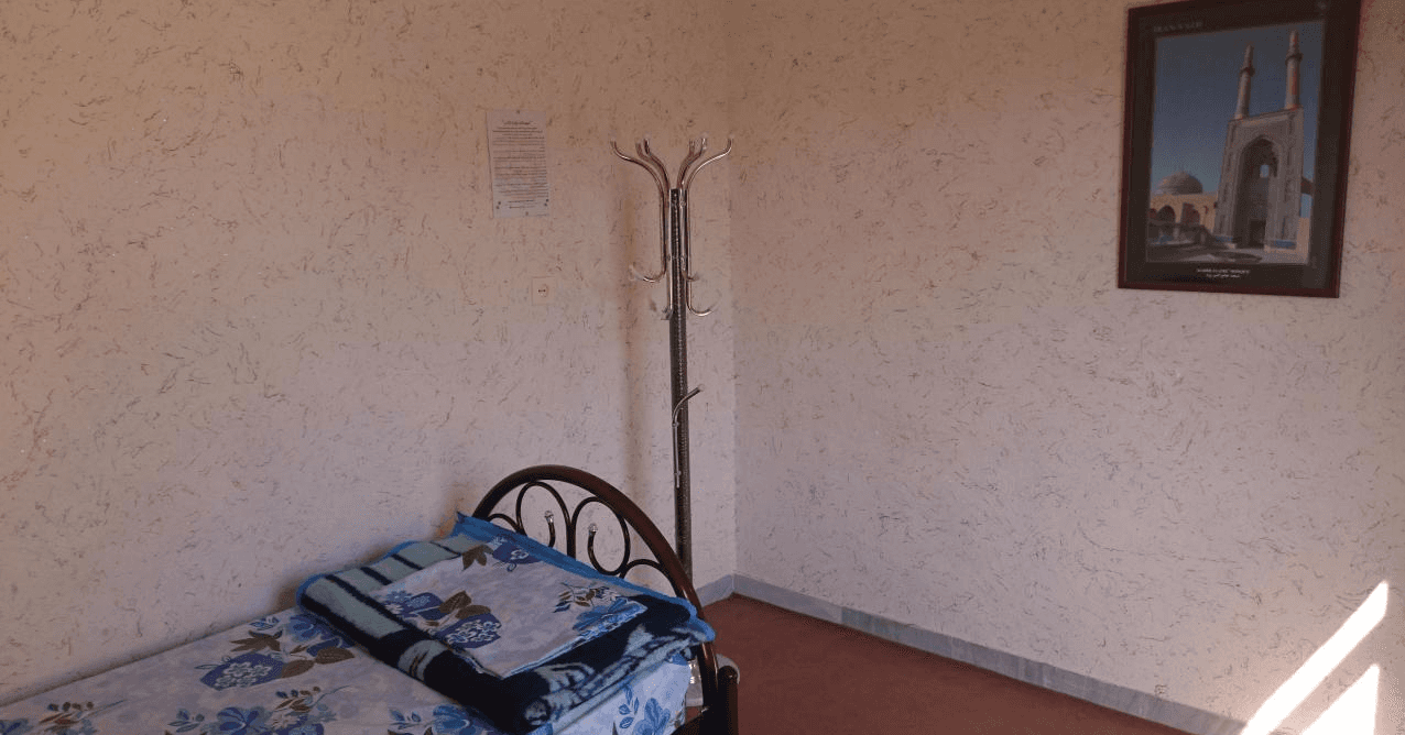 اجاره اقامتگاه سنتی خانه مادربزرگ در یزد 