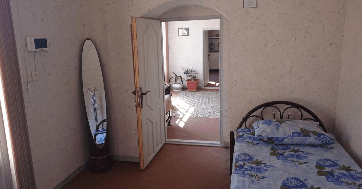 اجاره اقامتگاه سنتی خانه مادربزرگ در یزد 