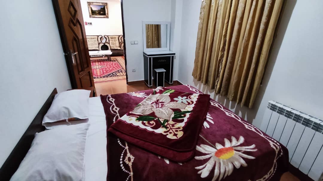 اجاره آپارتمان در طالقانی سرعین - دوخوابه 5تخته