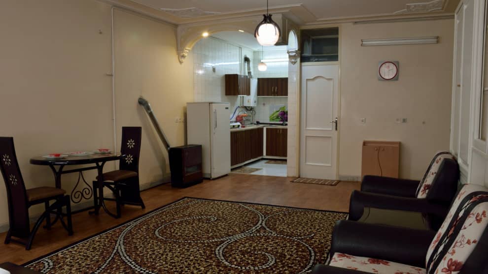 اجاره سوئیت مبله در شمس آبادی اصفهان-85 متری همکف