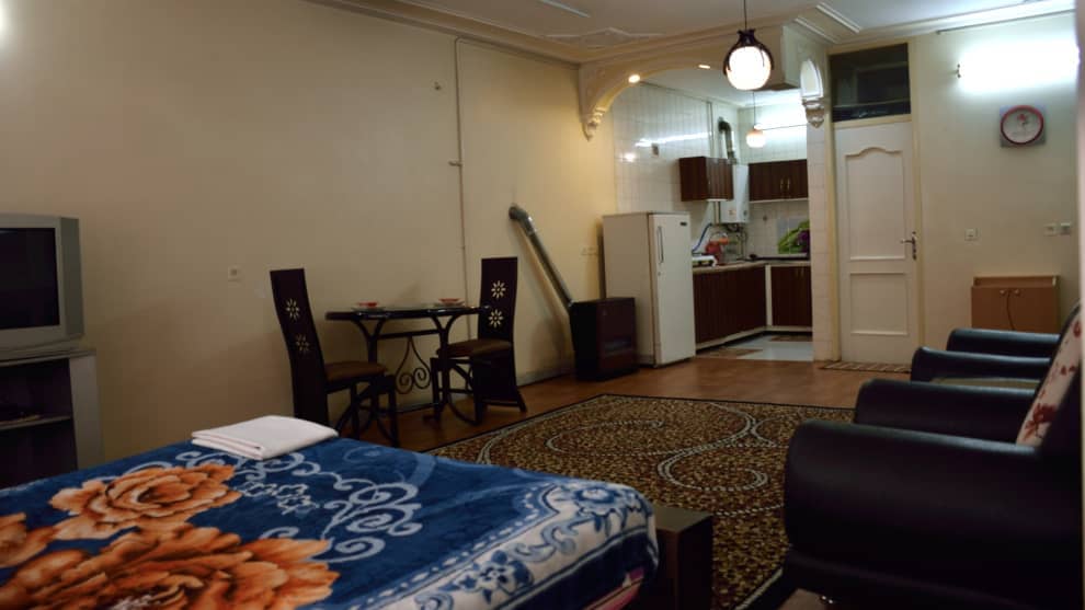 اجاره سوئیت مبله در شمس آبادی اصفهان-85 متری همکف