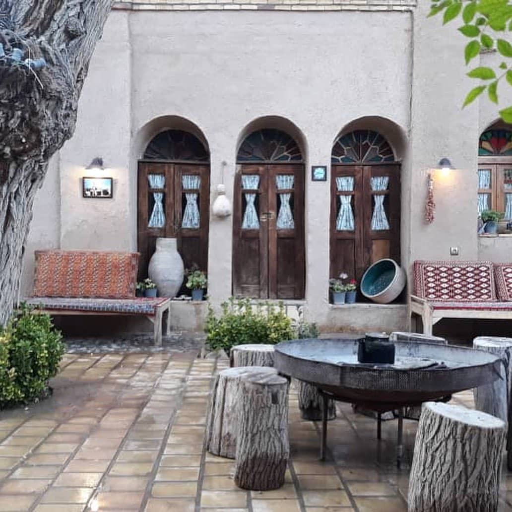 اجاره اقامتگاه بومگردی در نطنز اصفهان - سه دری