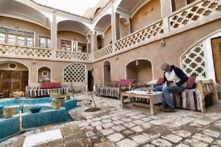 اجاره بومگردی سنتی در کمال الملک کاشان - اتاق کیان