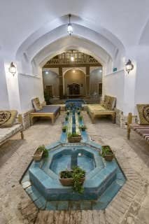 اجاره بومگردی گردشگری در کمال الملک  کاشان - اتاق آبی