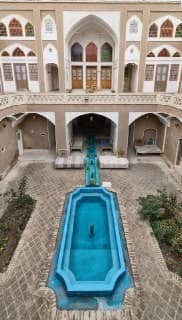 اجاره خانه سنتی تمیز در کمال الملک کاشان - اتاق آینه