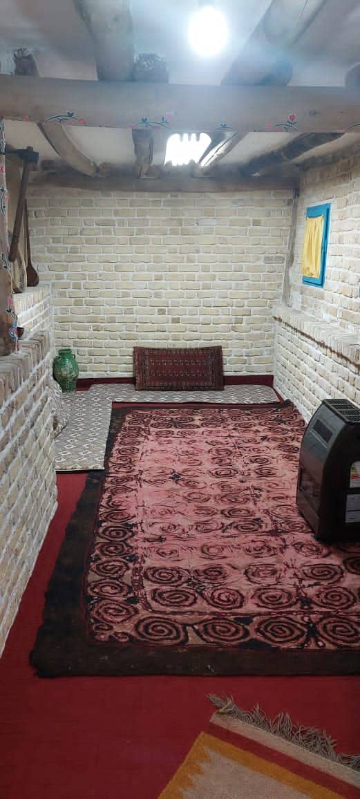 اجاره خانه سنتی نزدیک شاندیز حصارسرخ - هنرپیشه