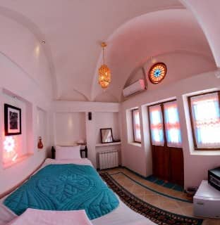 اجاره بومگردی در کمال الملک کاشان 